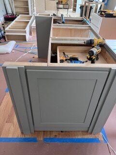 Cabinet D'Melo kitchen and bathroom cabinet installation project